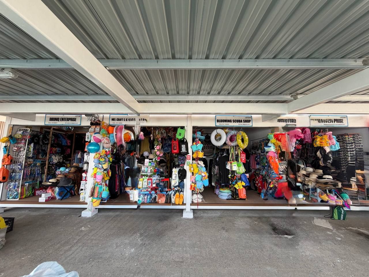Souvenirs Outlet